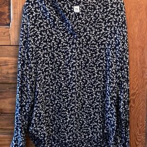 GAP Navy and White Floral Blouse